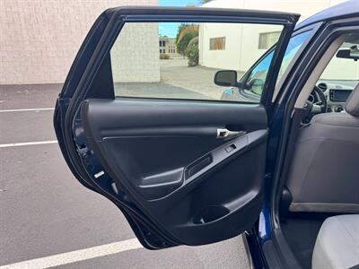 2013 Toyota Matrix S   - Photo 16 - San Jose, CA 95112