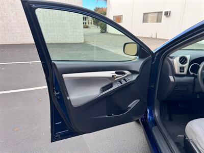 2013 Toyota Matrix S   - Photo 8 - San Jose, CA 95112