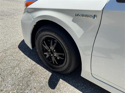 2012 Toyota Prius Three - Photo 14 - San Jose, CA 95112