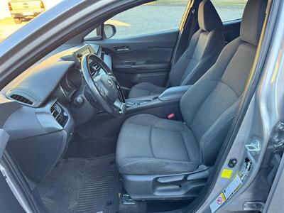 2018 Toyota C-HR XLE - Photo 9 - San Jose, CA 95112