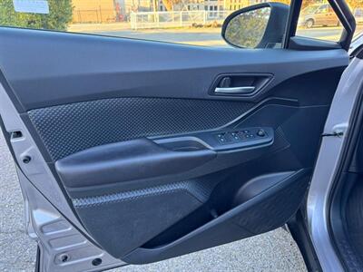2018 Toyota C-HR XLE - Photo 8 - San Jose, CA 95112