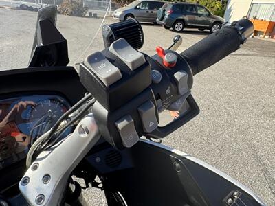2009 BMW R1200RTp   - Photo 8 - San Jose, CA 95112