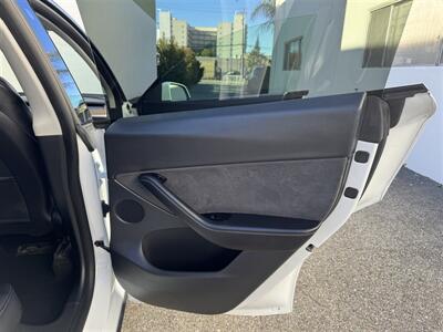 2021 Tesla Model Y Long Range   - Photo 16 - San Jose, CA 95112