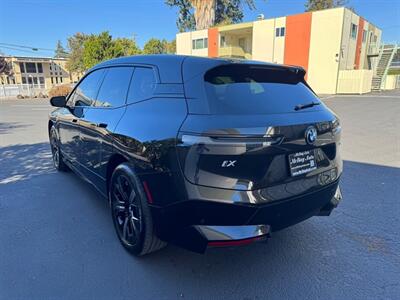 2024 BMW iX xDrive50   - Photo 5 - San Jose, CA 95112