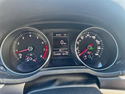 2017 Volkswagen Passat 1.8T R-Line   - Photo 11 - San Jose, CA 95112