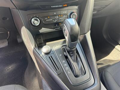 2015 Ford Focus SE   - Photo 17 - San Jose, CA 95112