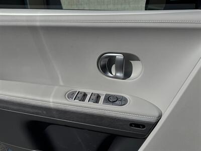 2024 Hyundai IONIQ 5 Limited   - Photo 8 - San Jose, CA 95112