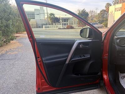 2016 Toyota RAV4 XLE   - Photo 9 - San Jose, CA 95112