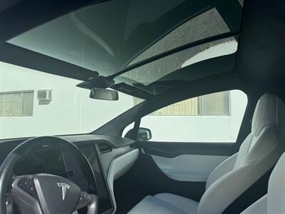 2018 Tesla Model X 100D   - Photo 14 - San Jose, CA 95112