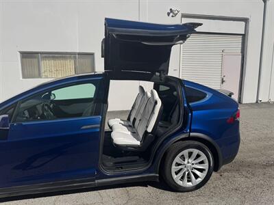 2018 Tesla Model X 100D   - Photo 15 - San Jose, CA 95112