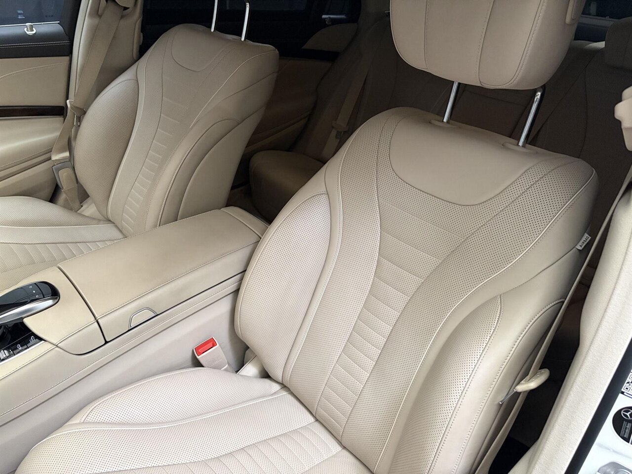 2019 Mercedes-Benz S 560  AMG Sport Package / Premium Package - Photo 22 - Victorville, CA 92392