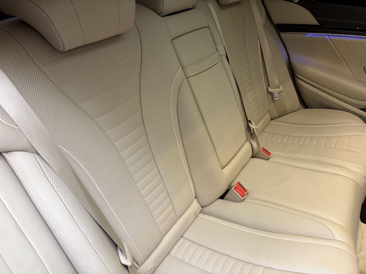 2019 Mercedes-Benz S 560  AMG Sport Package / Premium Package - Photo 38 - Victorville, CA 92392