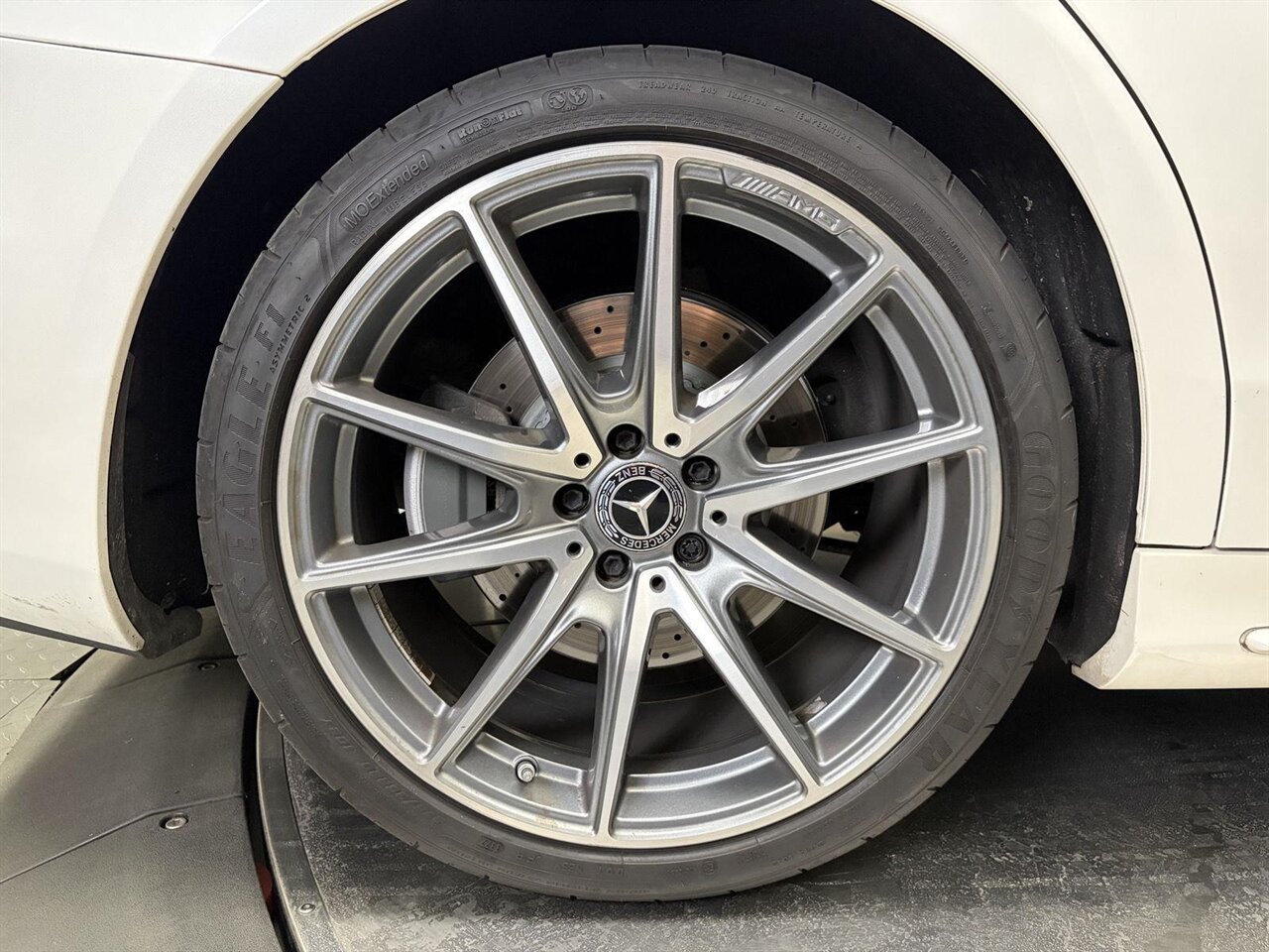 2019 Mercedes-Benz S 560  AMG Sport Package / Premium Package - Photo 18 - Victorville, CA 92392