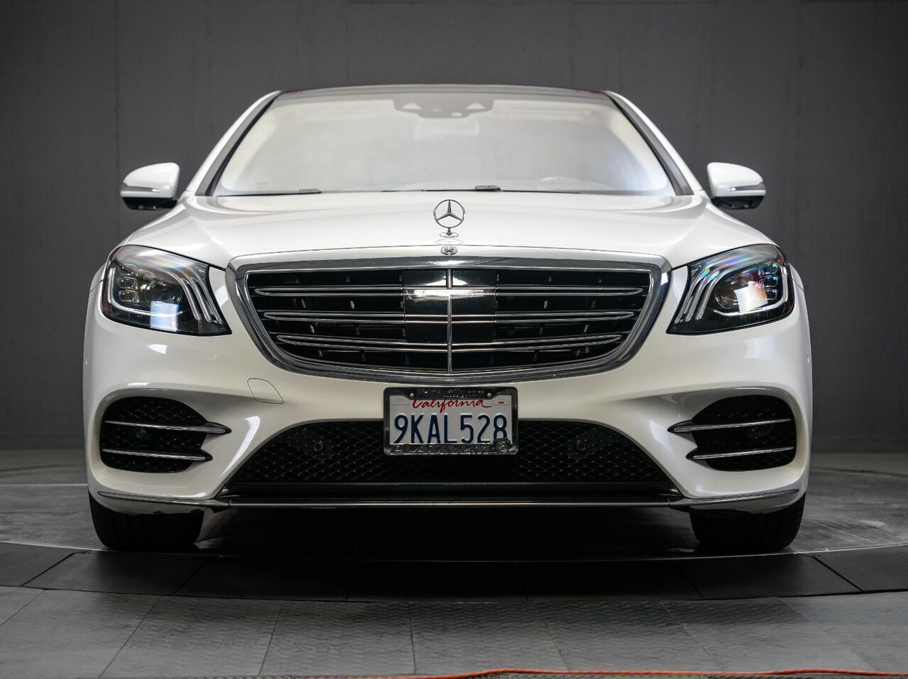 2019 Mercedes-Benz S 560  AMG Sport Package / Premium Package - Photo 8 - Victorville, CA 92392