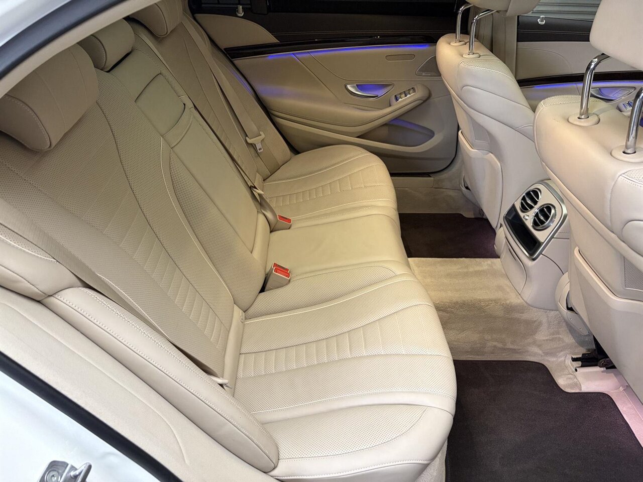 2019 Mercedes-Benz S 560  AMG Sport Package / Premium Package - Photo 37 - Victorville, CA 92392