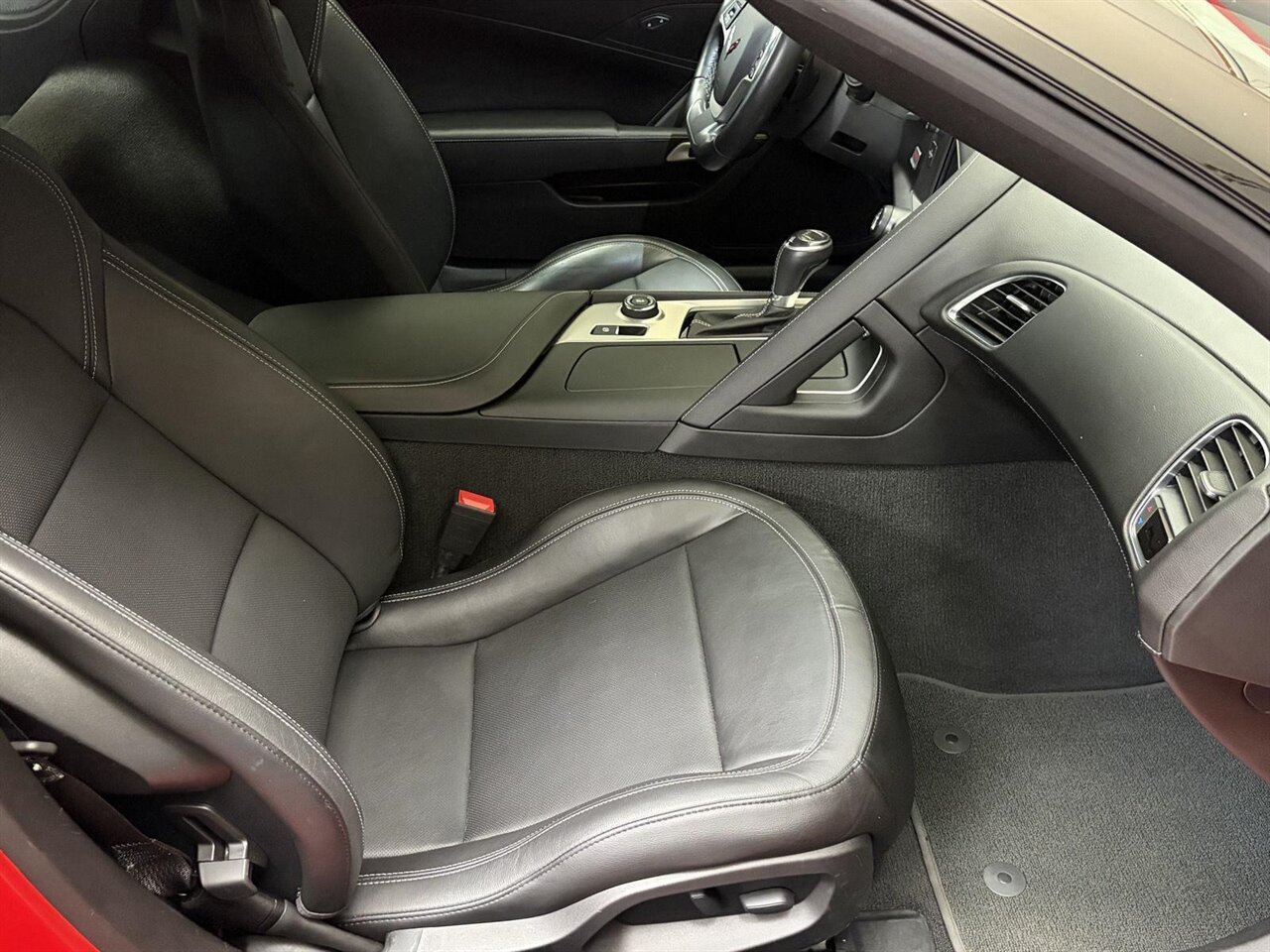 2019 Chevrolet Corvette Grand Sport   - Photo 32 - Victorville, CA 92392