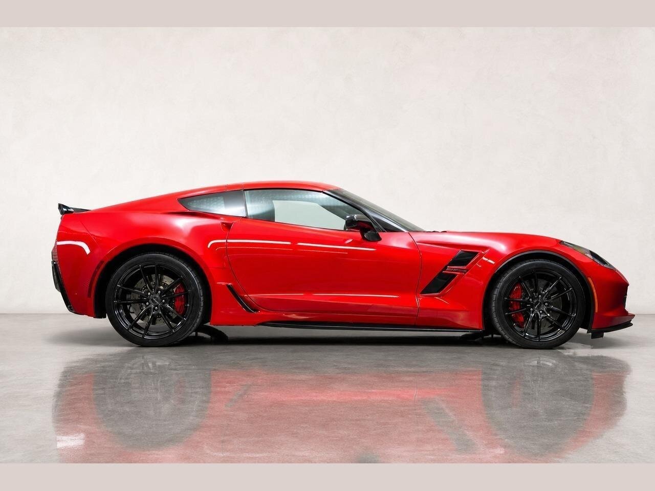 2019 Chevrolet Corvette Grand Sport   - Photo 4 - Victorville, CA 92392