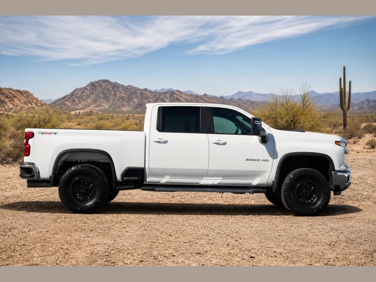 2025 Chevrolet Silverado 2500HD LT  Level Kit - KMC Wheels - Nitto Tires - Photo 3 - Victorville, CA 92392