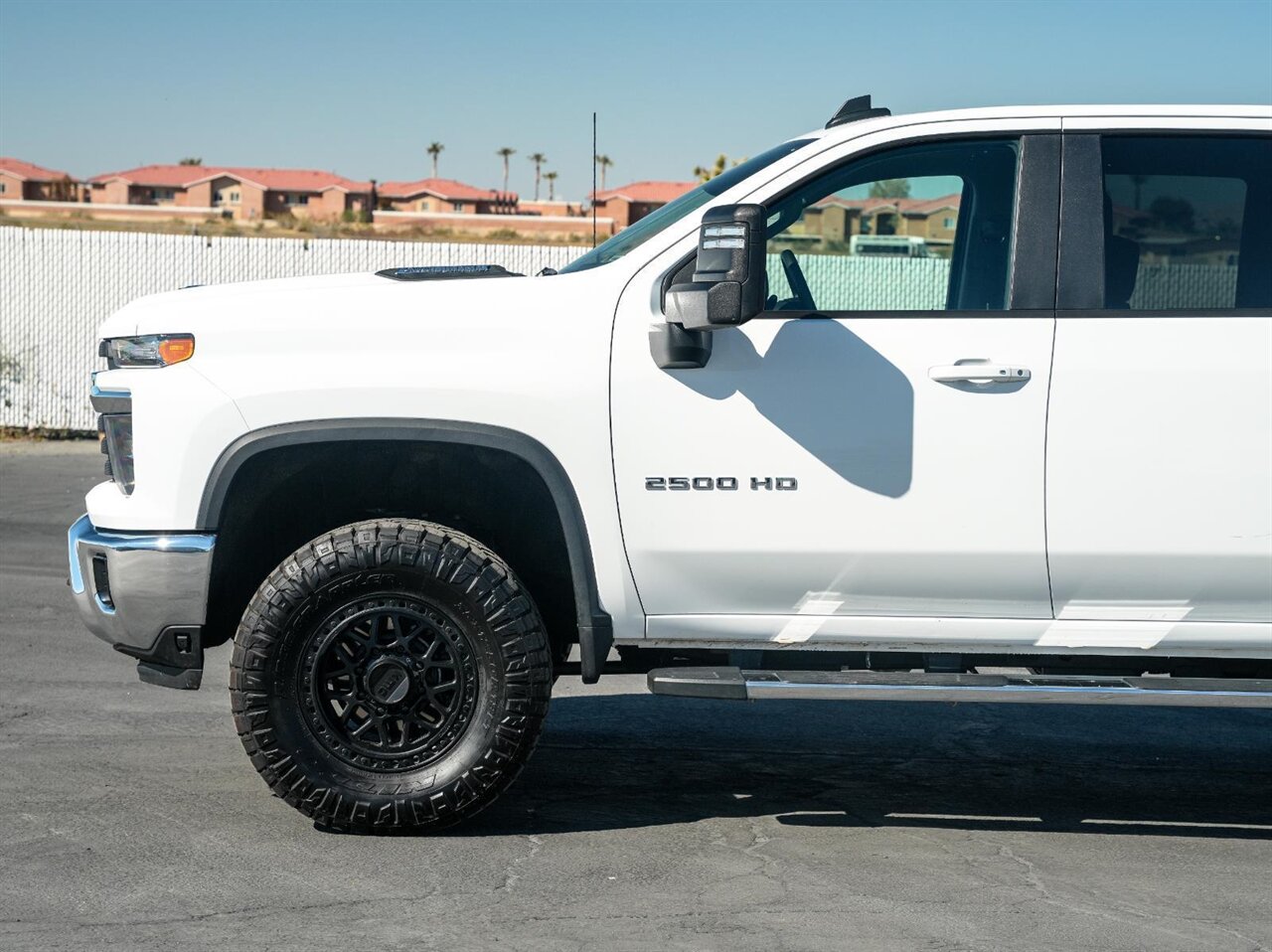 2025 Chevrolet Silverado 2500HD LT  Level Kit - KMC Wheels - Nitto Tires - Photo 6 - Victorville, CA 92392