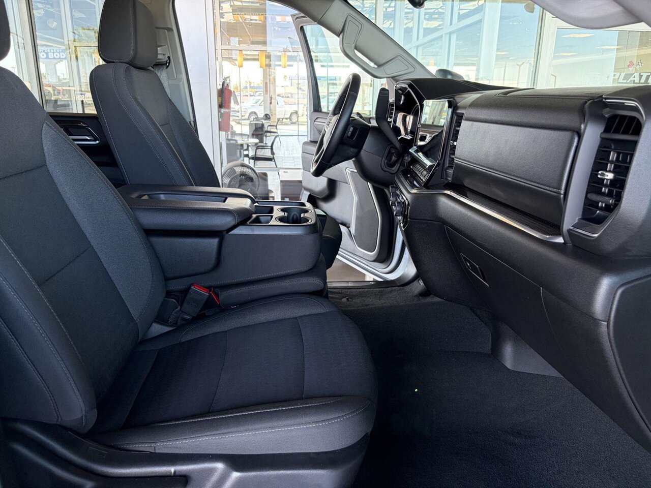 2025 Chevrolet Silverado 2500HD LT  Level Kit - KMC Wheels - Nitto Tires - Photo 24 - Victorville, CA 92392