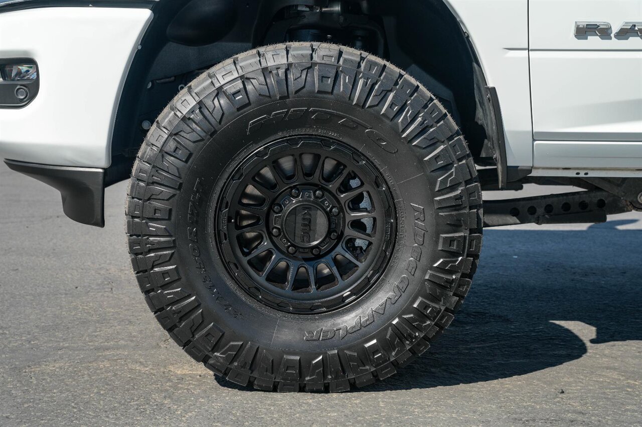 2024 RAM 2500 Laramie - Photo 9 - Victorville, CA 92392