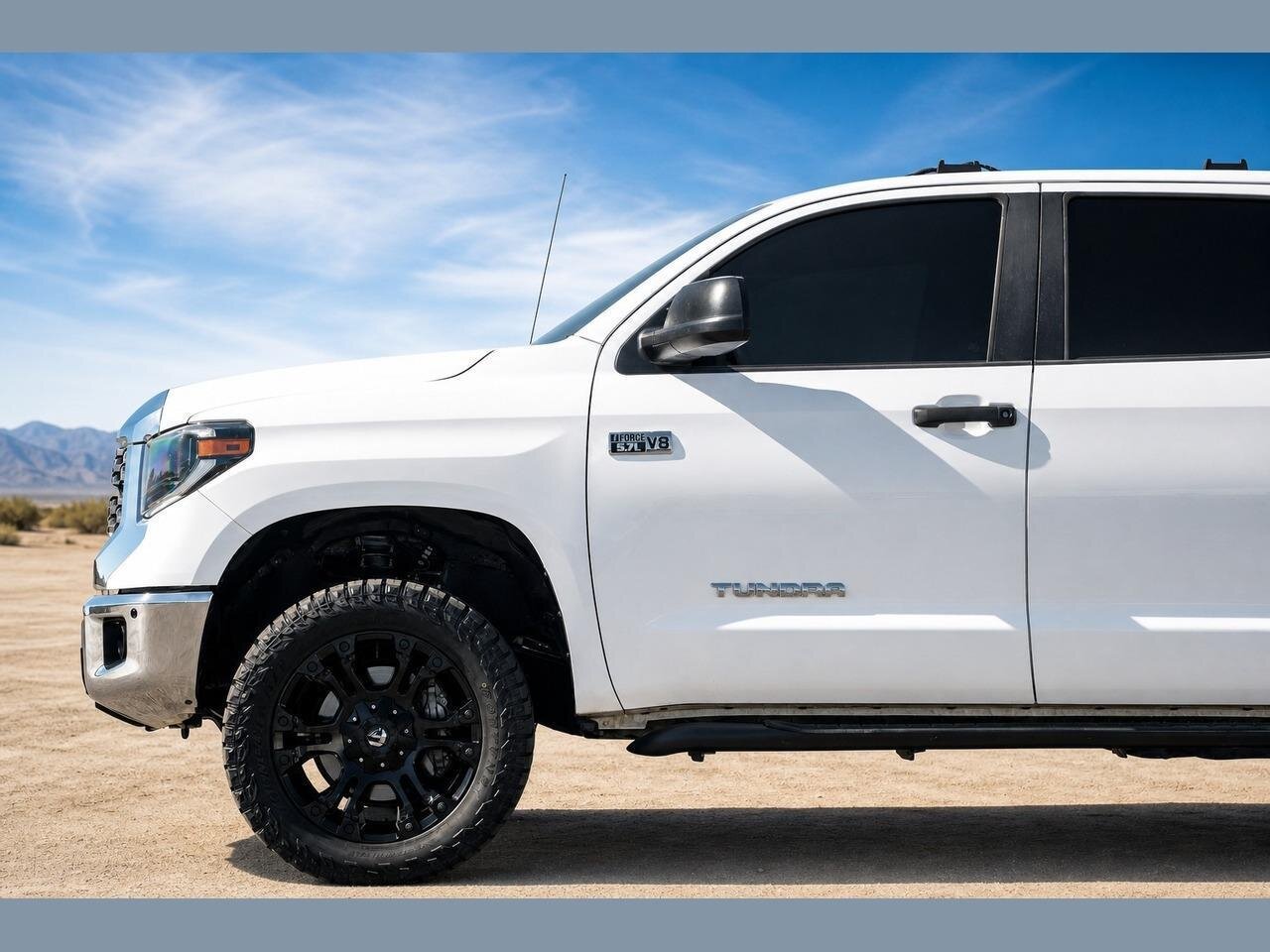 2019 Toyota Tundra SR5 - Photo 4 - Victorville, CA 92392