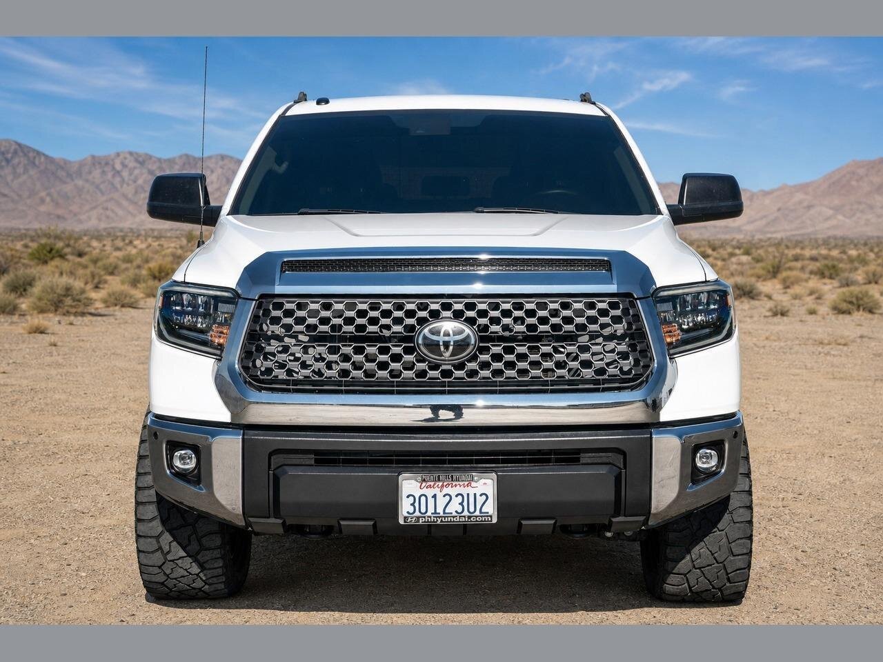 2019 Toyota Tundra SR5 - Photo 9 - Victorville, CA 92392