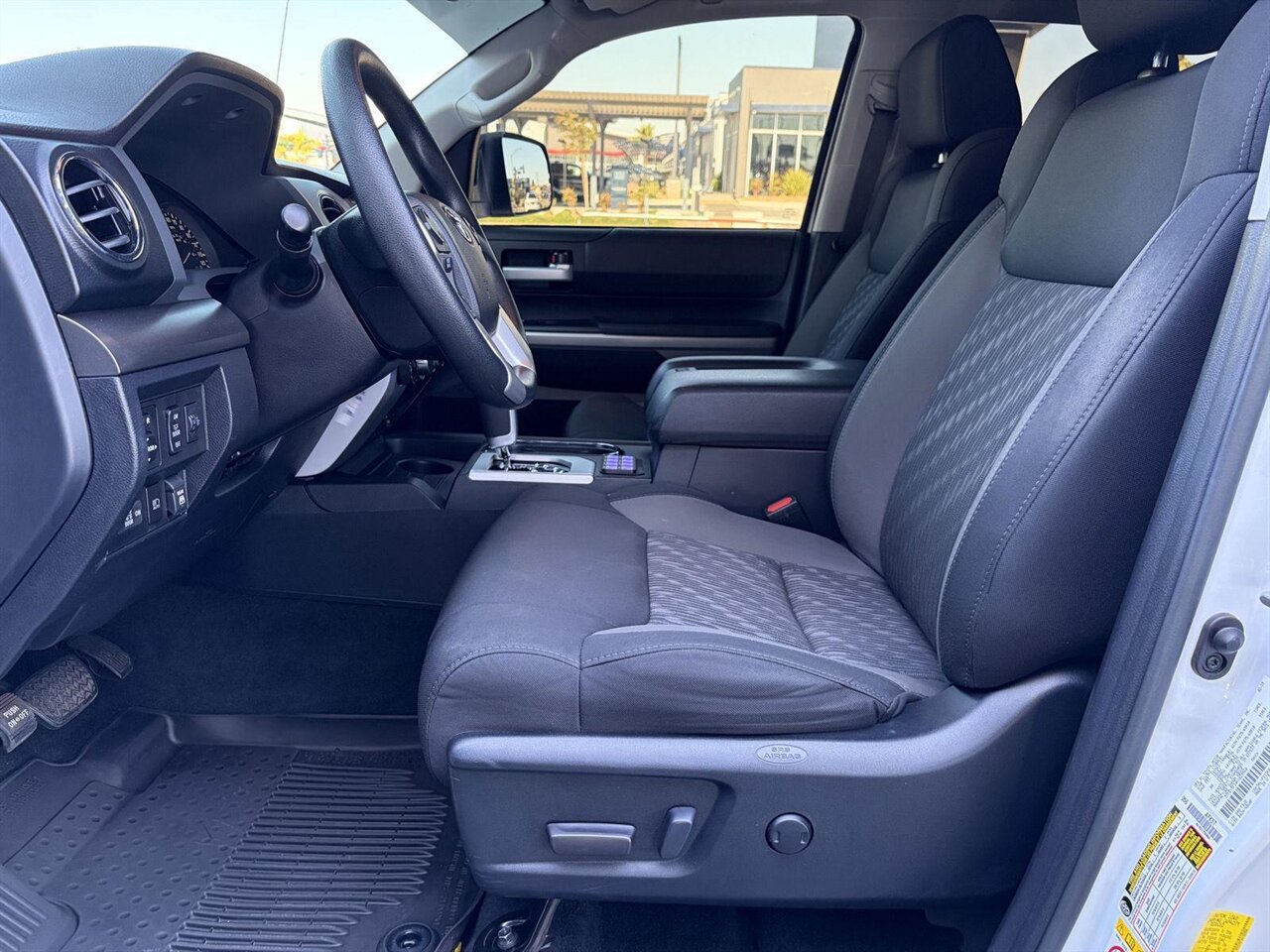 2019 Toyota Tundra SR5 - Photo 2 - Victorville, CA 92392