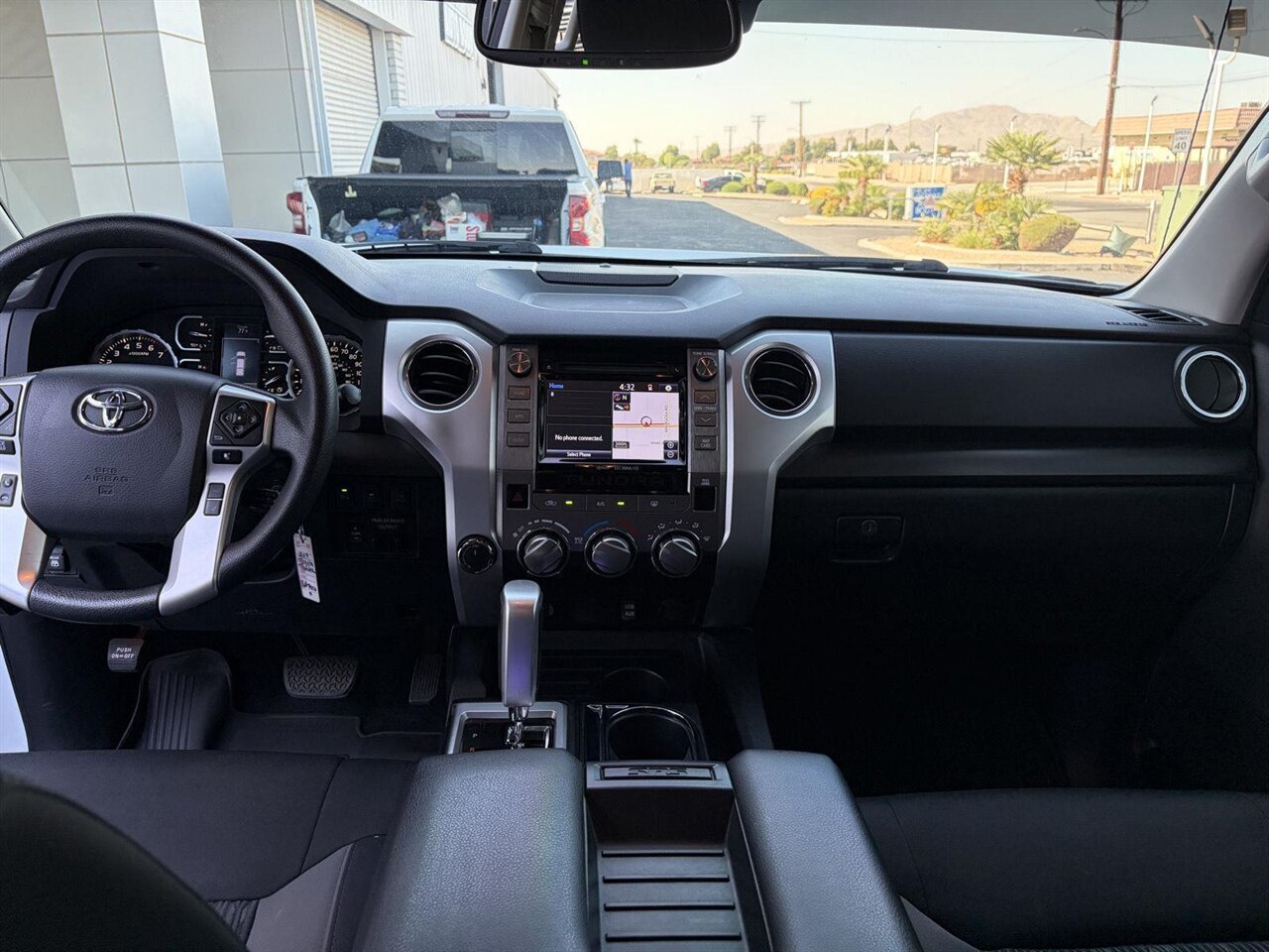 2019 Toyota Tundra SR5 - Photo 22 - Victorville, CA 92392