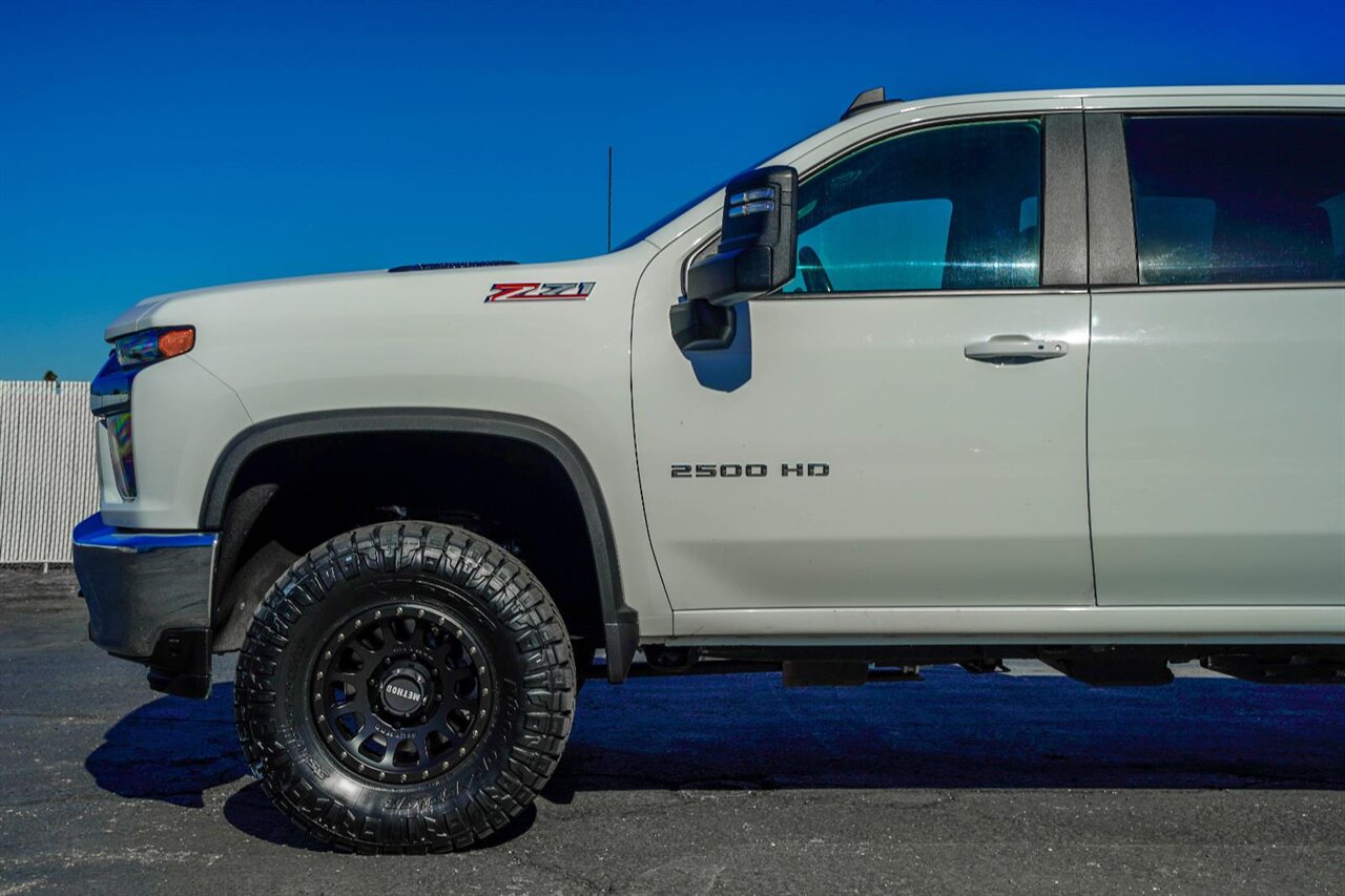 2023 Chevrolet Silverado 2500HD LT   - Photo 5 - Victorville, CA 92392