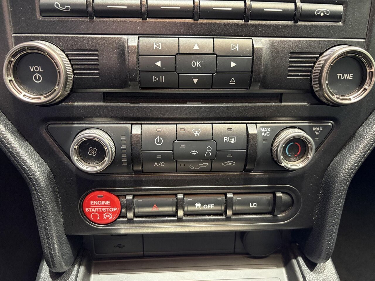 2016 Ford Mustang Shelby GT350   - Photo 19 - Victorville, CA 92392