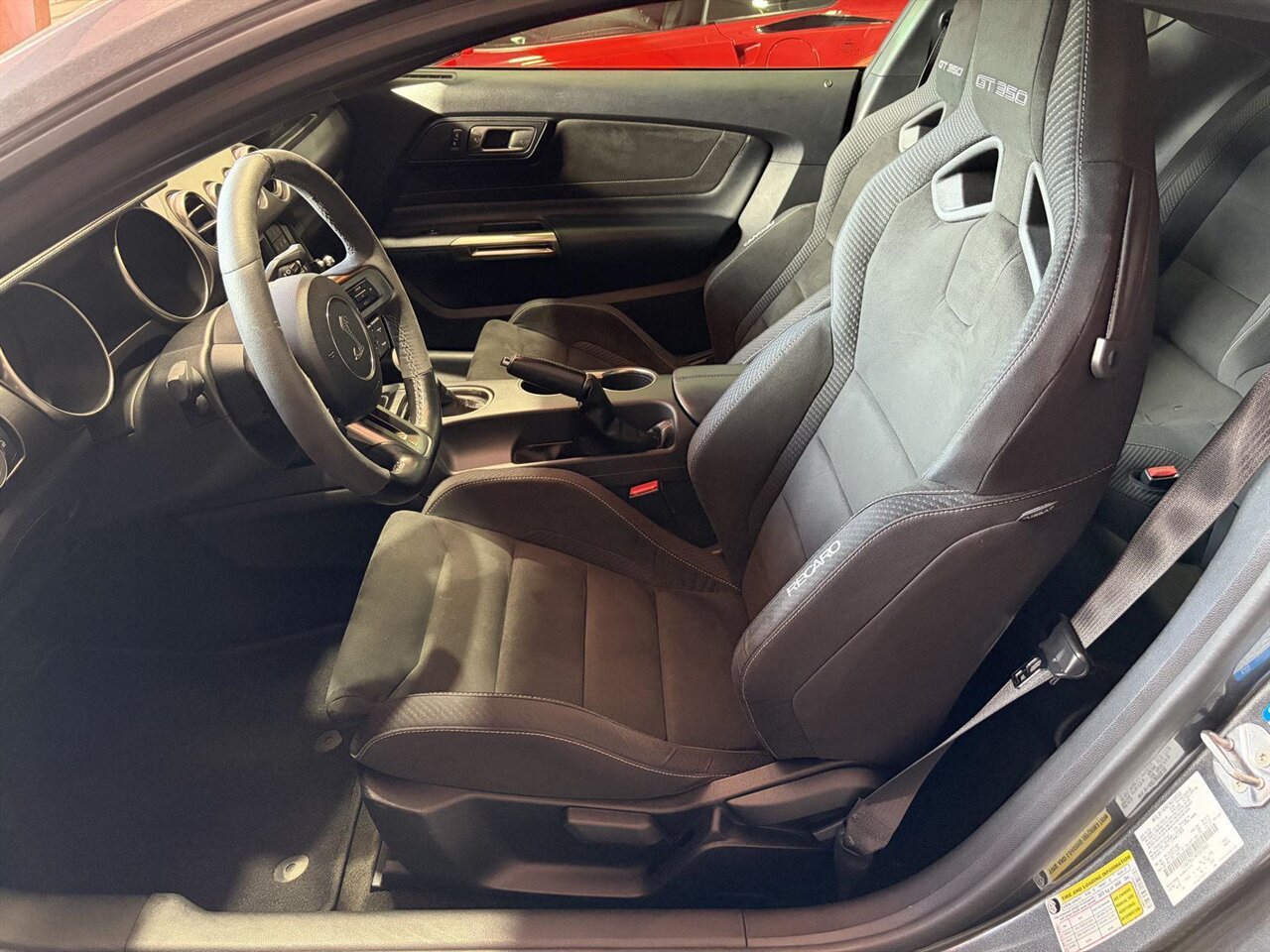 2016 Ford Mustang Shelby GT350   - Photo 13 - Victorville, CA 92392