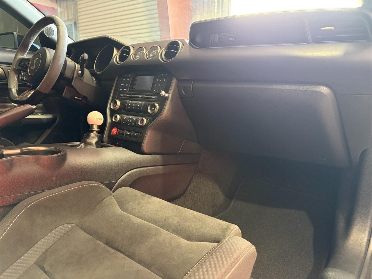 2016 Ford Mustang Shelby GT350   - Photo 25 - Victorville, CA 92392