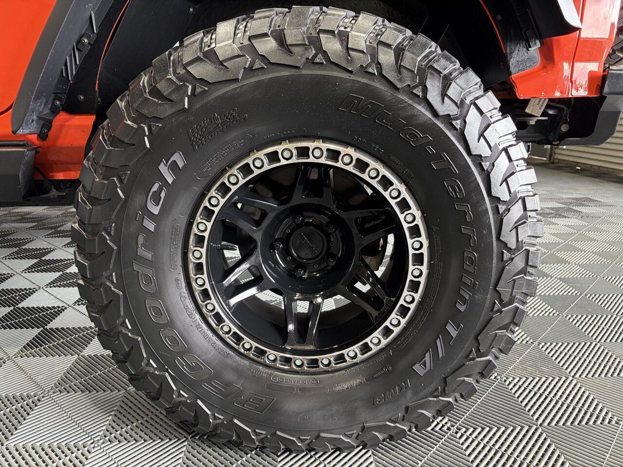 2019 Jeep Wrangler Unlimited Rubicon  Fully Customized Must See!!! - Photo 16 - Victorville, CA 92392