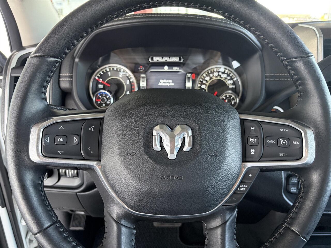 2024 RAM 2500 Laramie - Photo 18 - Victorville, CA 92392