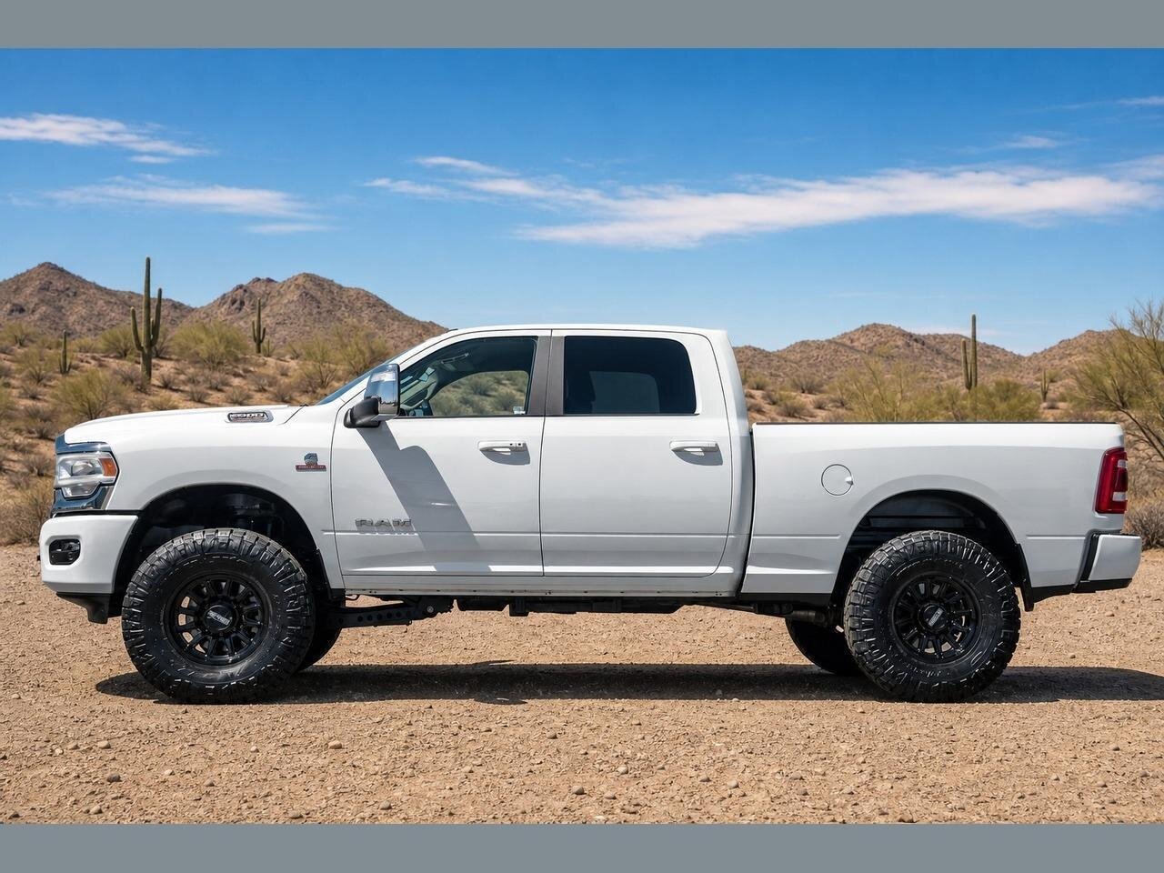 2024 RAM 2500 Laramie - Photo 4 - Victorville, CA 92392