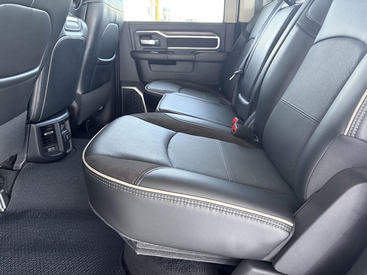 2024 RAM 2500 Laramie - Photo 27 - Victorville, CA 92392