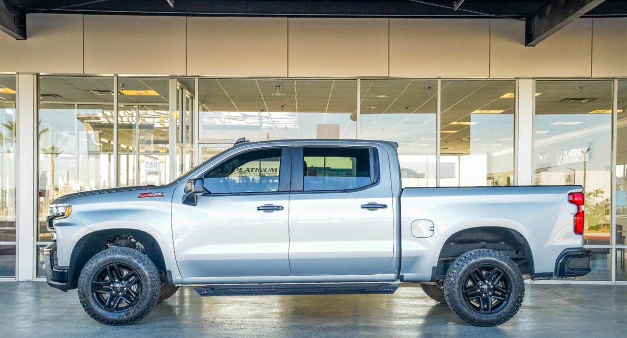 2021 Chevrolet Silverado 1500 LT Trail Boss   - Photo 11 - Victorville, CA 92392