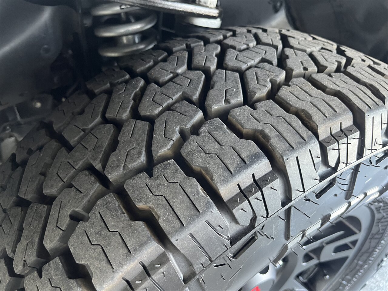 2023 Toyota 4Runner TRD Off-Road Premium Tons of Custom Upgrades! - Photo 15 - Victorville, CA 92392