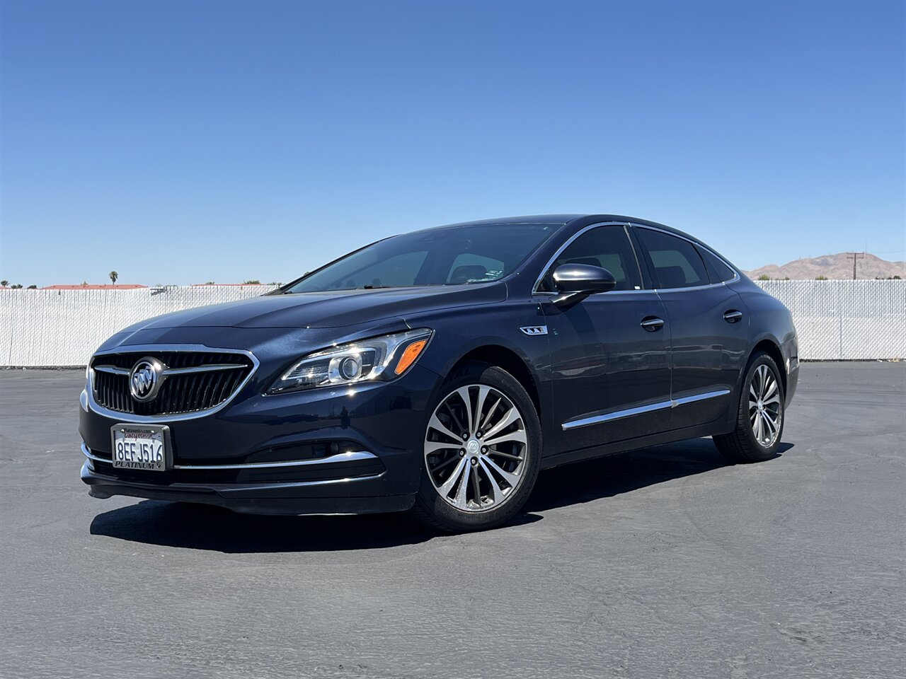 2017 Buick LaCrosse Premium - Photo 1 - Victorville, CA 92392