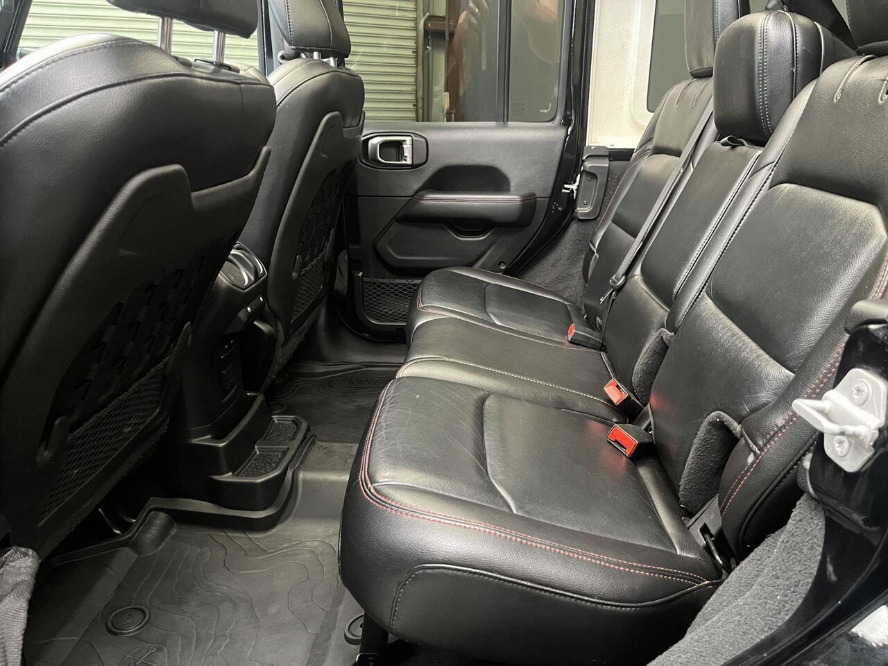 2019 Jeep Wrangler Unlimited Rubicon  Lifted with Fox Performance Shocks - Photo 25 - Victorville, CA 92392