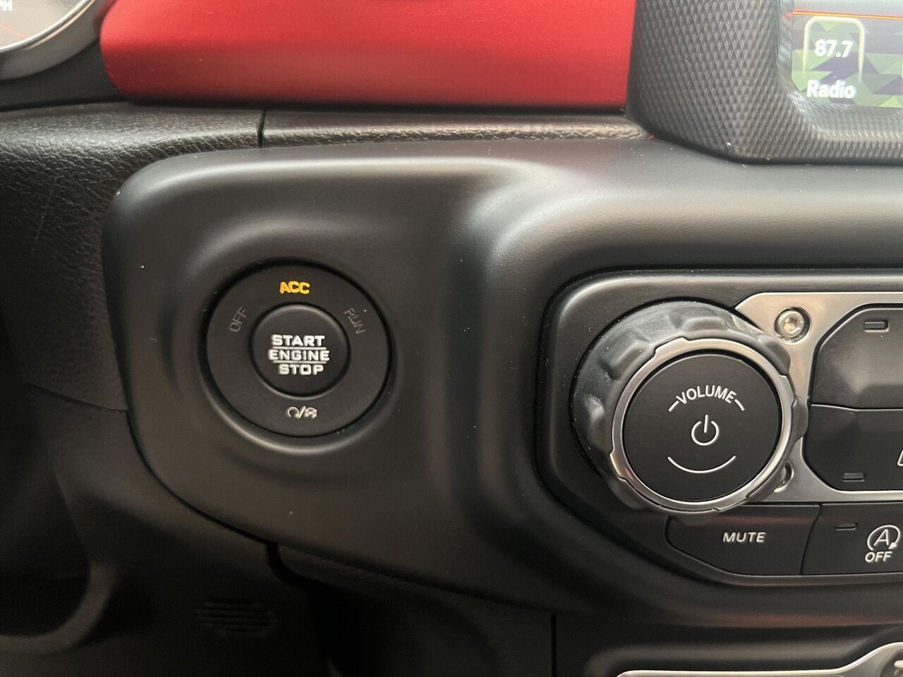 2019 Jeep Wrangler Unlimited Rubicon  Lifted with Fox Performance Shocks - Photo 35 - Victorville, CA 92392