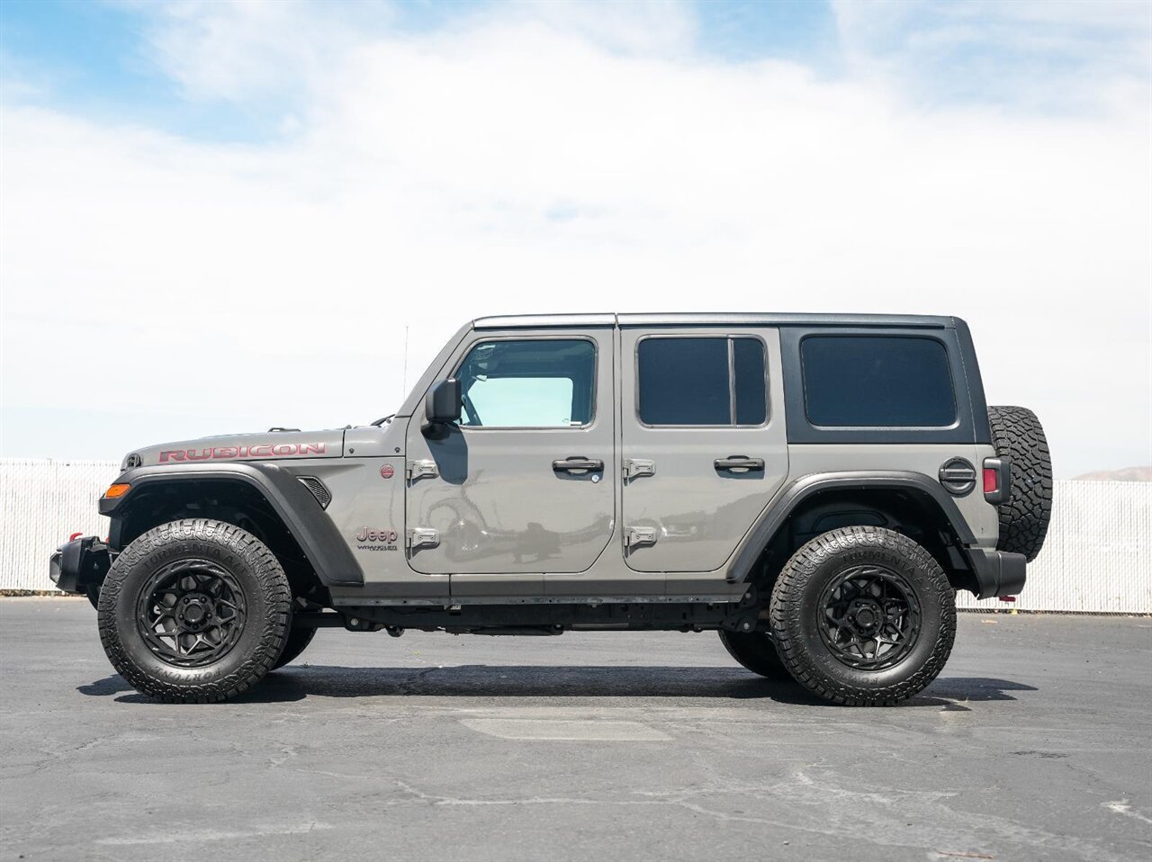 2021 Jeep Wrangler Unlimited Rubicon  Custom Wheels and Tires! - Photo 7 - Victorville, CA 92392