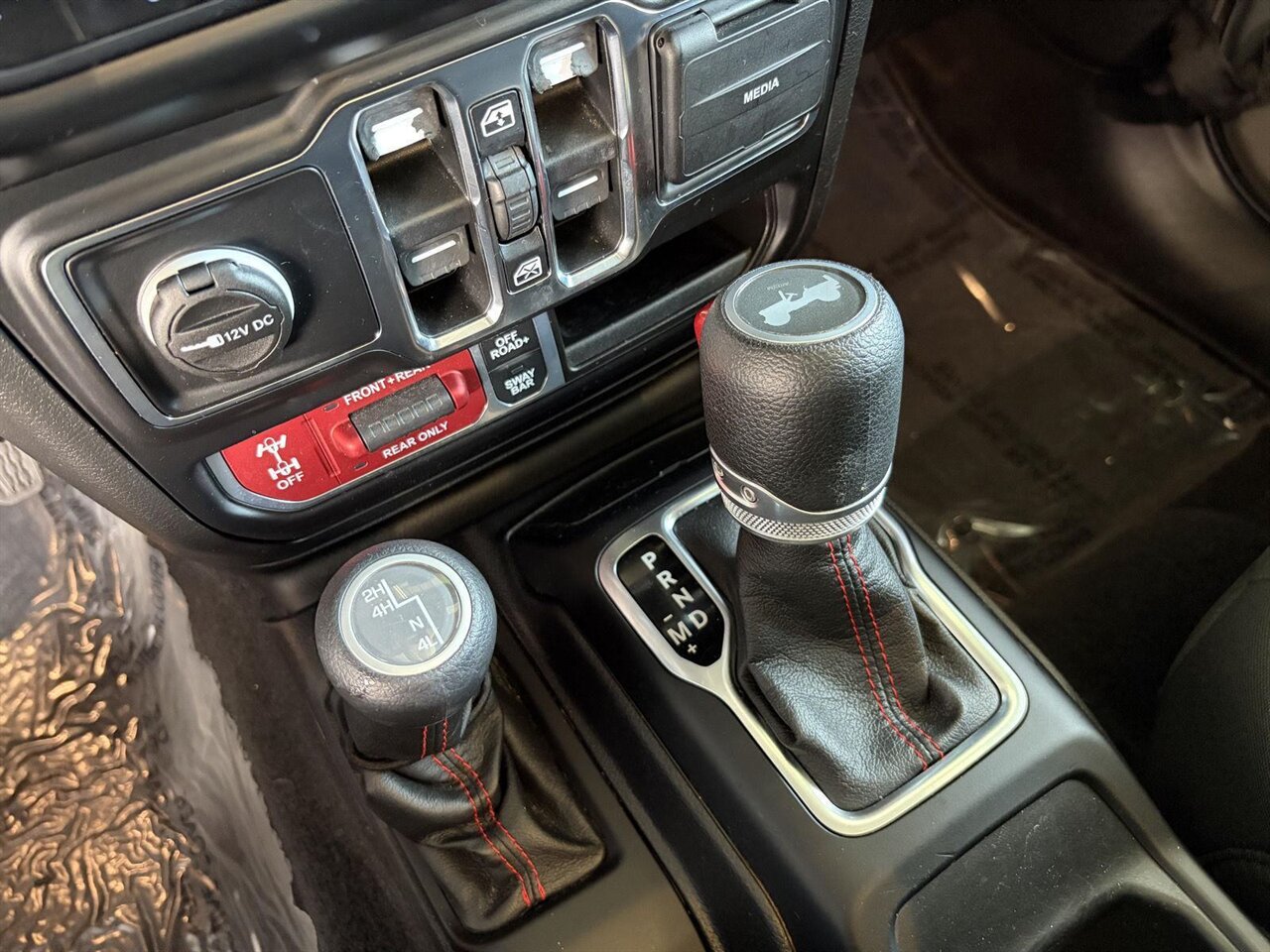 2021 Jeep Wrangler Unlimited Rubicon  Custom Wheels and Tires! - Photo 20 - Victorville, CA 92392