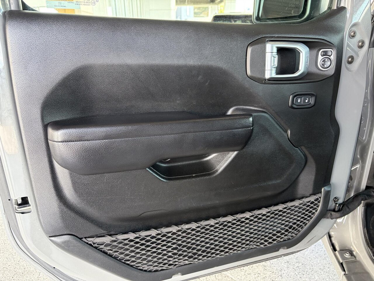 2021 Jeep Wrangler Unlimited Rubicon  Custom Wheels and Tires! - Photo 16 - Victorville, CA 92392