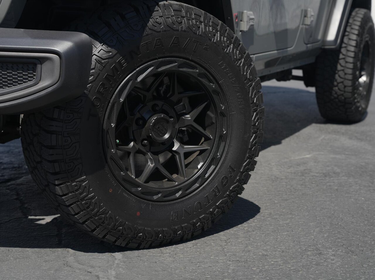 2021 Jeep Wrangler Unlimited Rubicon  Custom Wheels and Tires! - Photo 4 - Victorville, CA 92392