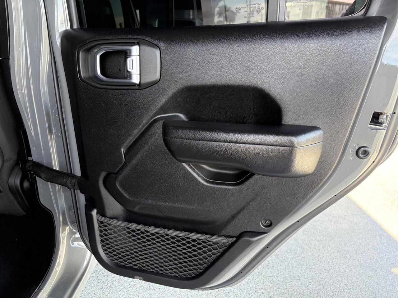 2021 Jeep Wrangler Unlimited Rubicon  Custom Wheels and Tires! - Photo 35 - Victorville, CA 92392