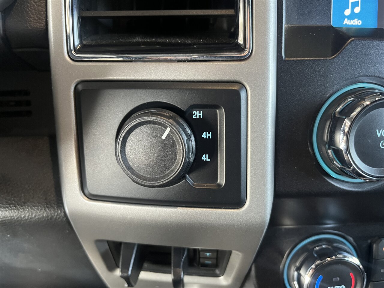 2019 Ford F-250 Super Duty lariat - Photo 14 - Victorville, CA 92392