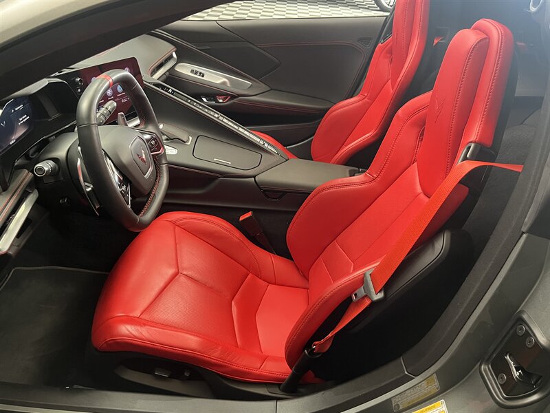 2022 Chevrolet Corvette Stingray  Z51 Performance Package