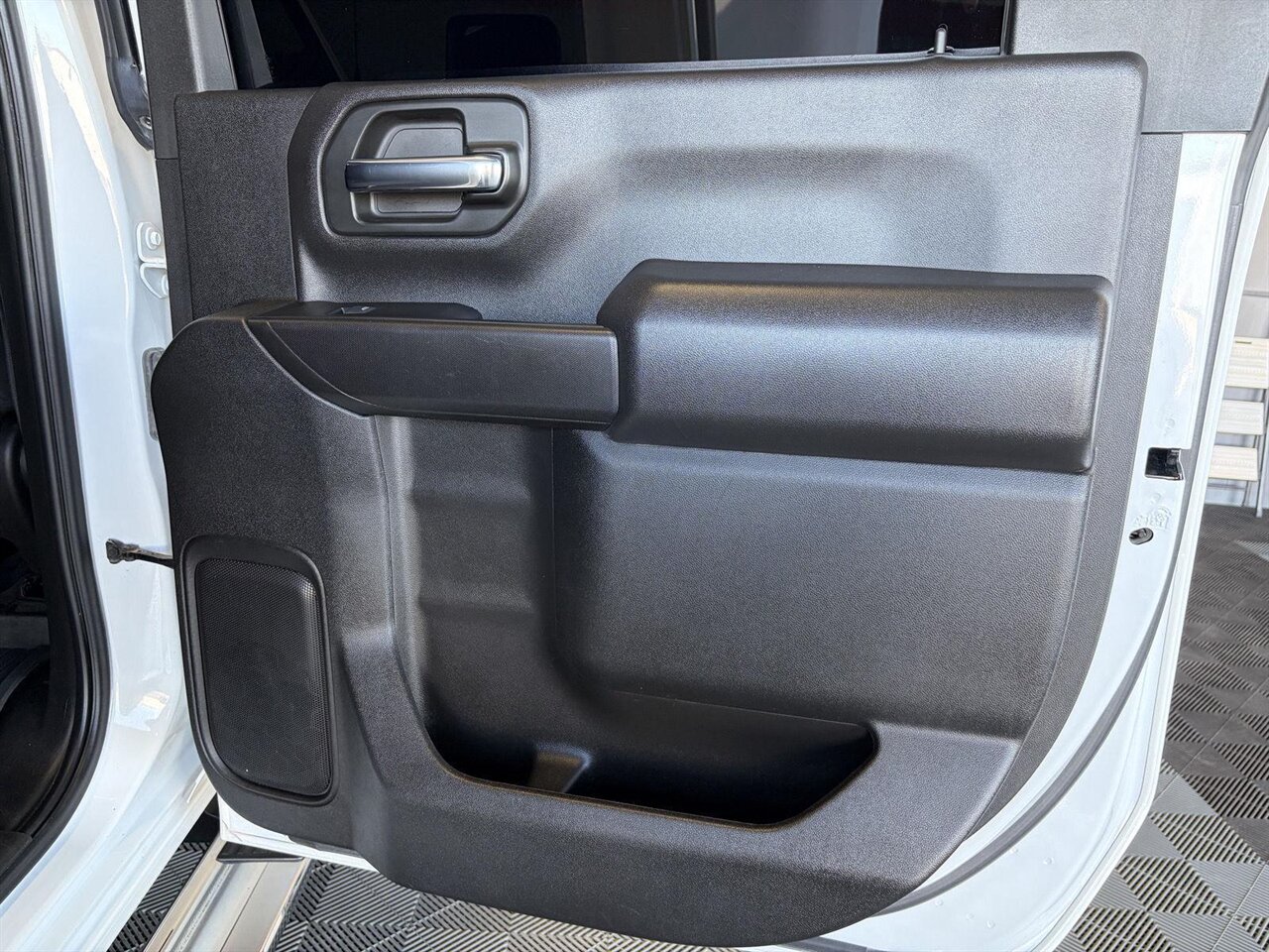 2023 Chevrolet Silverado 2500HD LT - Photo 23 - Victorville, CA 92392